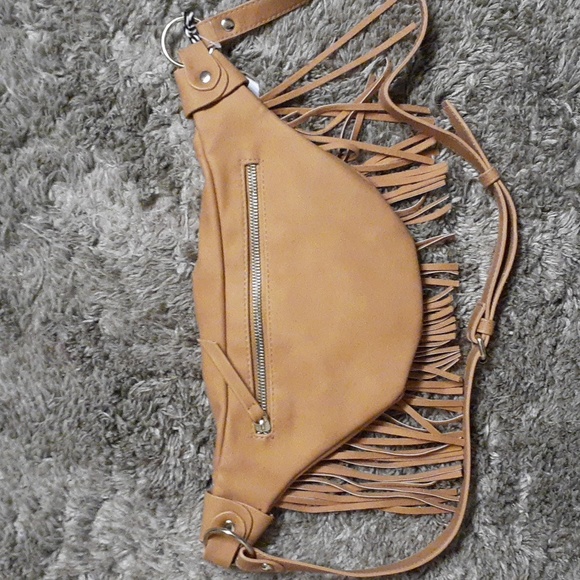 brand new fringe sling bag ( fanny pack ) I have one and I use as sling bag. - Picture 3 of 6
